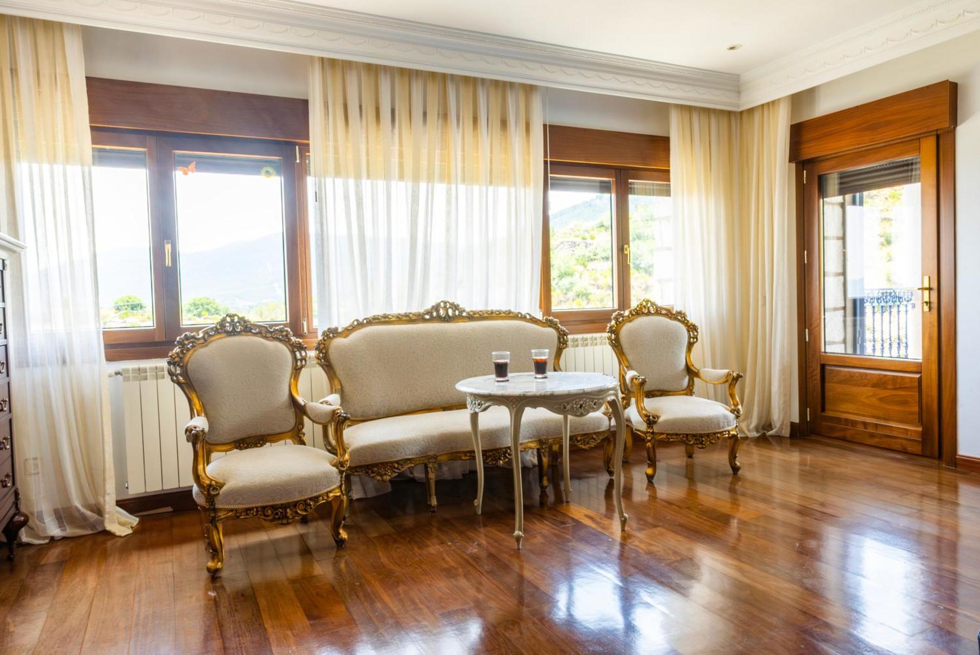 Mansion Con Jacuzzi A 40 Grados, Gran Piscina Y Padel Villa El Tiemblo Kültér fotó