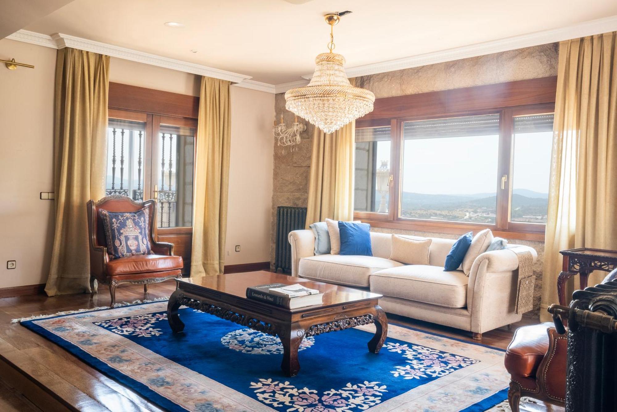 Mansion Con Jacuzzi A 40 Grados, Gran Piscina Y Padel Villa El Tiemblo Kültér fotó