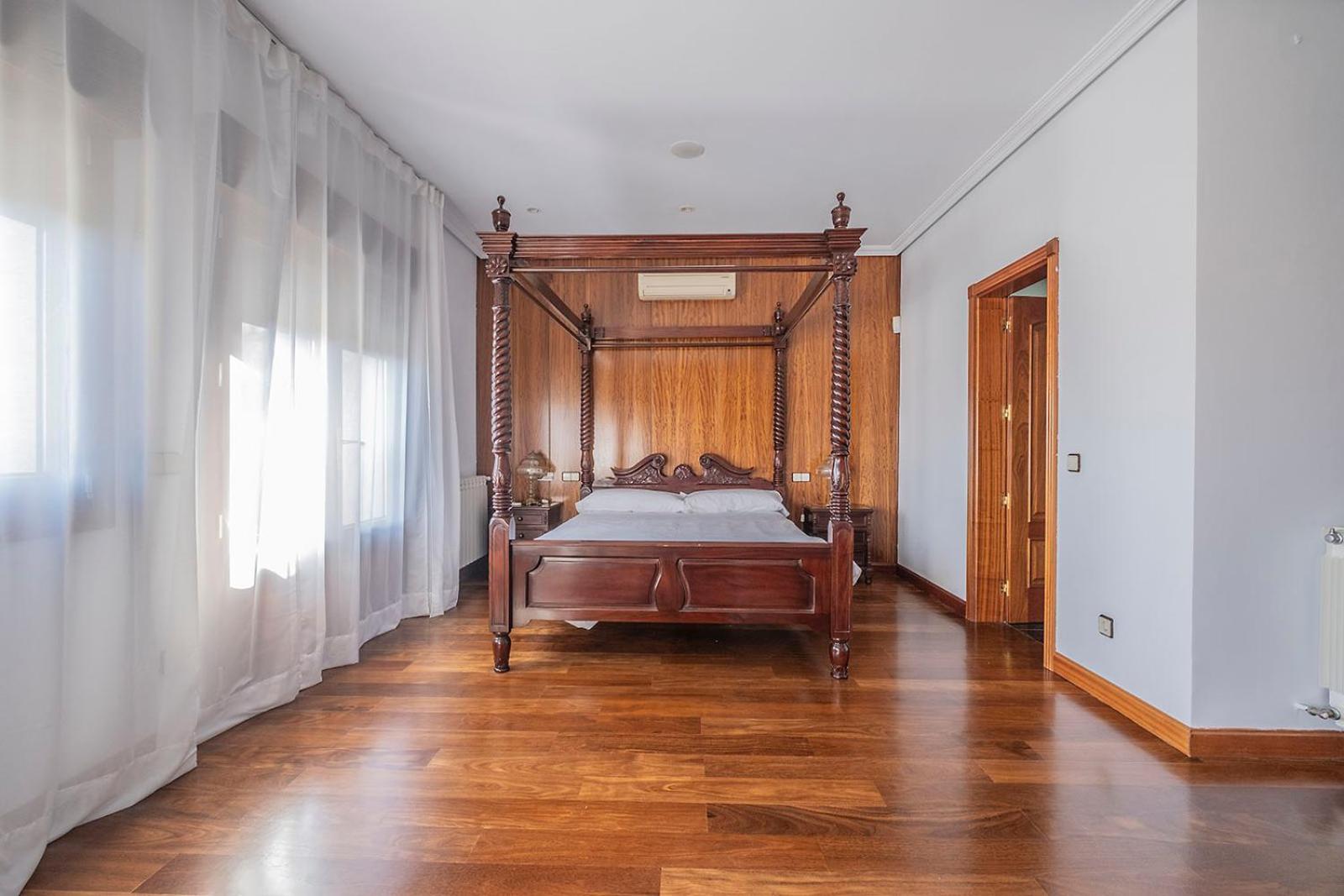 Mansion Con Jacuzzi A 40 Grados, Gran Piscina Y Padel Villa El Tiemblo Kültér fotó