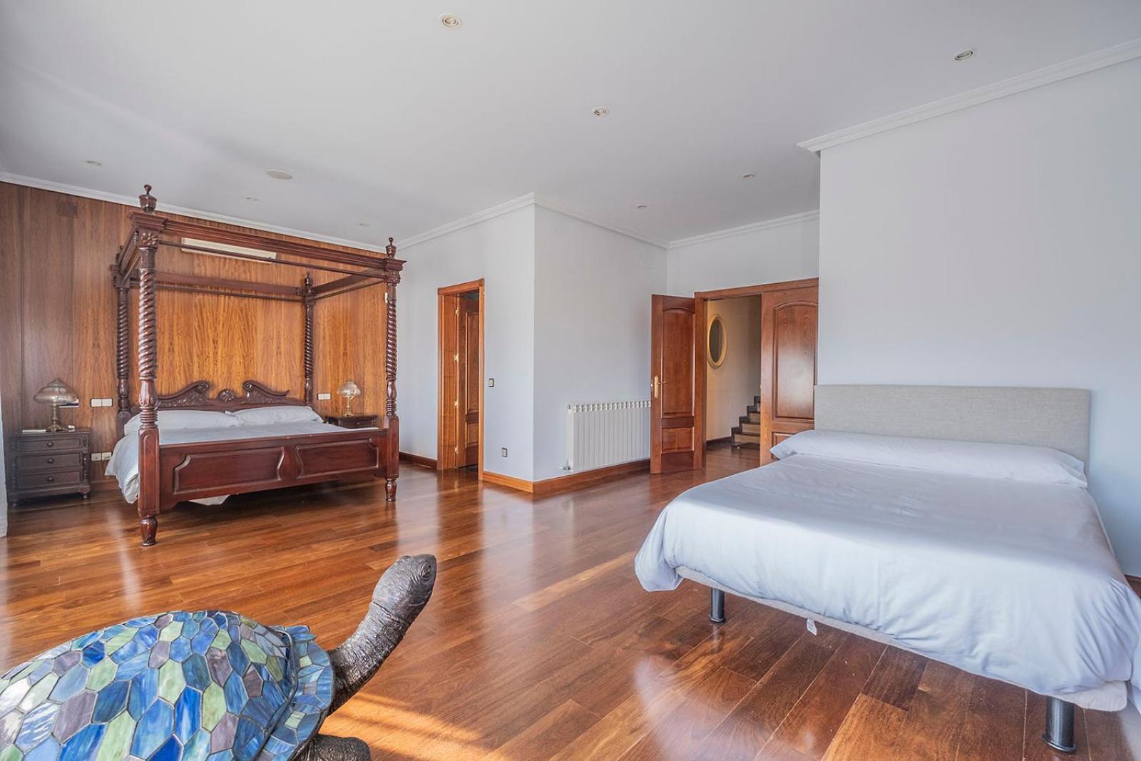 Mansion Con Jacuzzi A 40 Grados, Gran Piscina Y Padel Villa El Tiemblo Kültér fotó