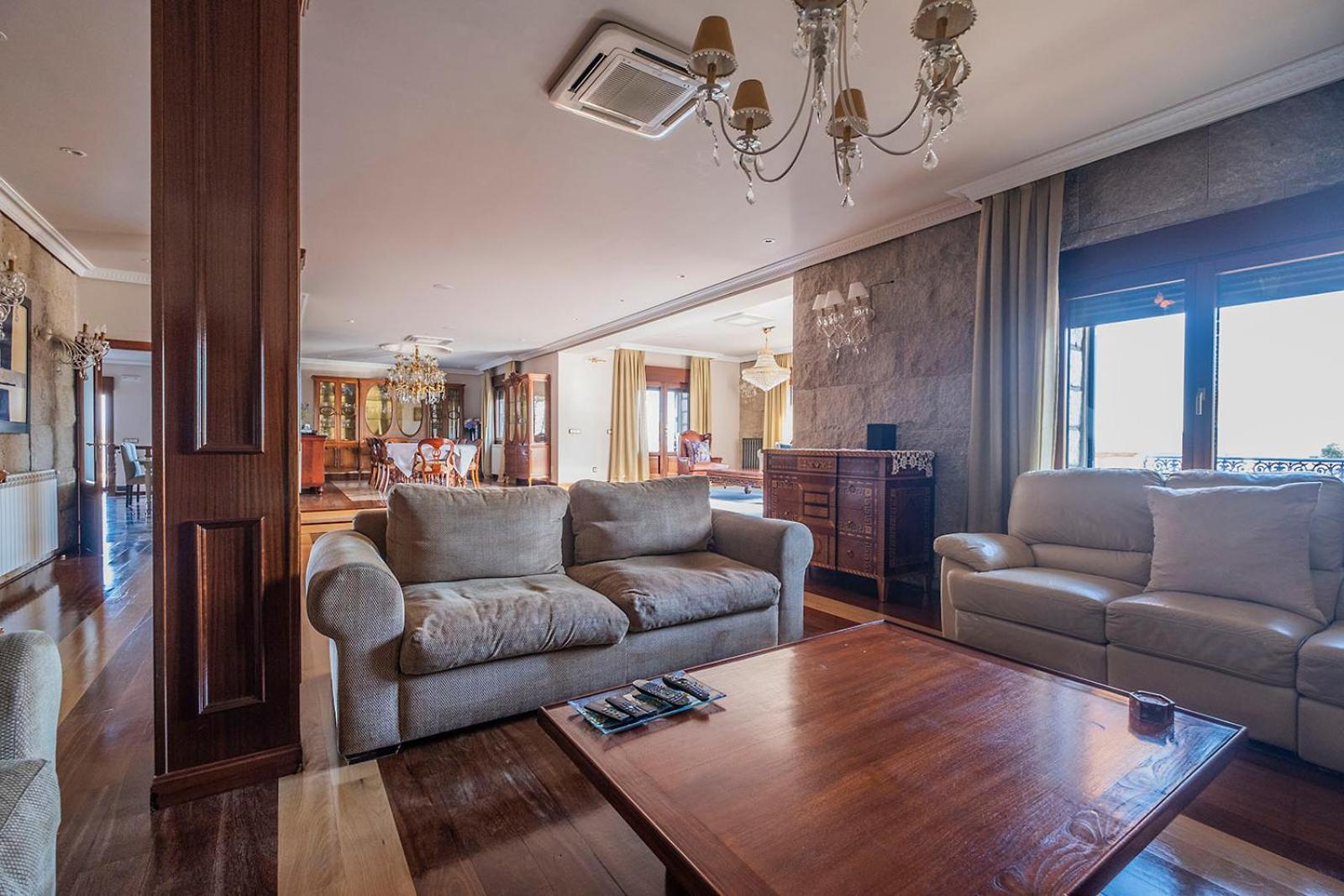 Mansion Con Jacuzzi A 40 Grados, Gran Piscina Y Padel Villa El Tiemblo Kültér fotó