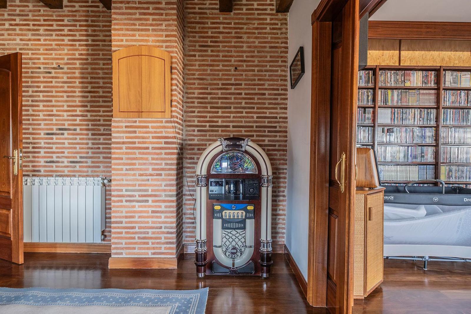Mansion Con Jacuzzi A 40 Grados, Gran Piscina Y Padel Villa El Tiemblo Kültér fotó