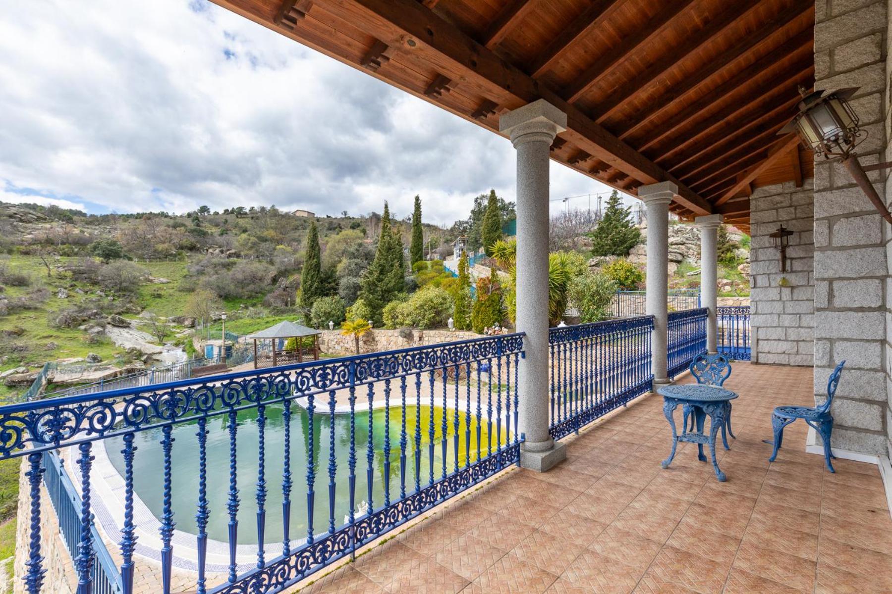 Mansion Con Jacuzzi A 40 Grados, Gran Piscina Y Padel Villa El Tiemblo Kültér fotó