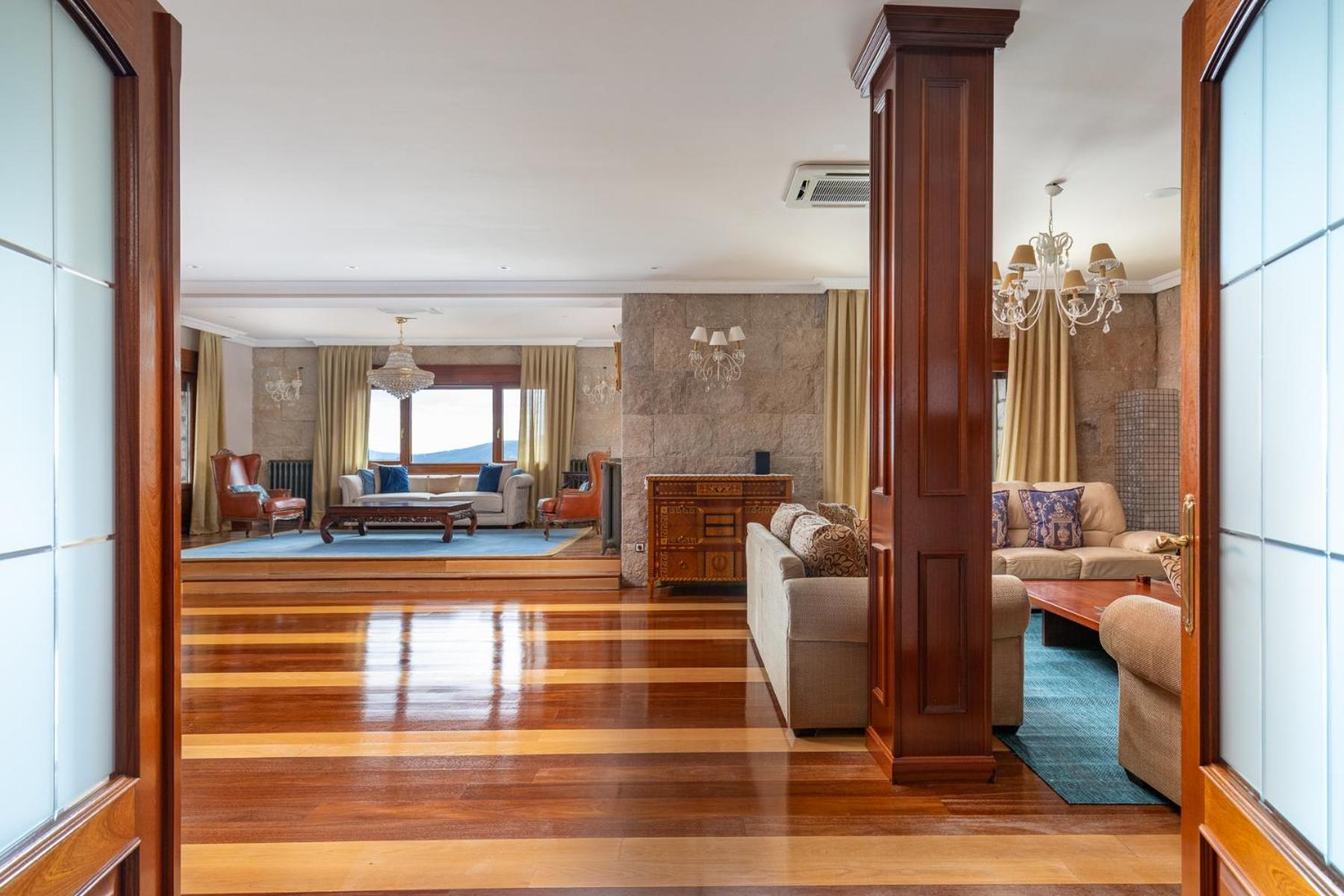 Mansion Con Jacuzzi A 40 Grados, Gran Piscina Y Padel Villa El Tiemblo Kültér fotó